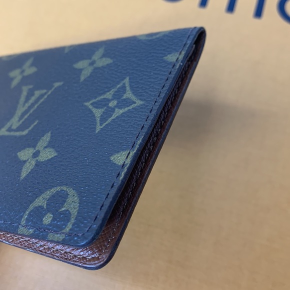 Louis Vuitton mono card/ID holder - Picture 7 of 7